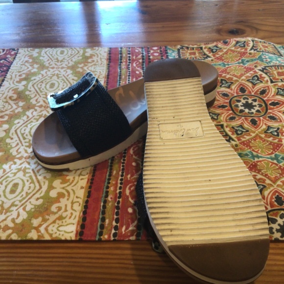 Sam Edelson Adrianne Slide black with tortoise shell buckle. - Picture 3 of 4